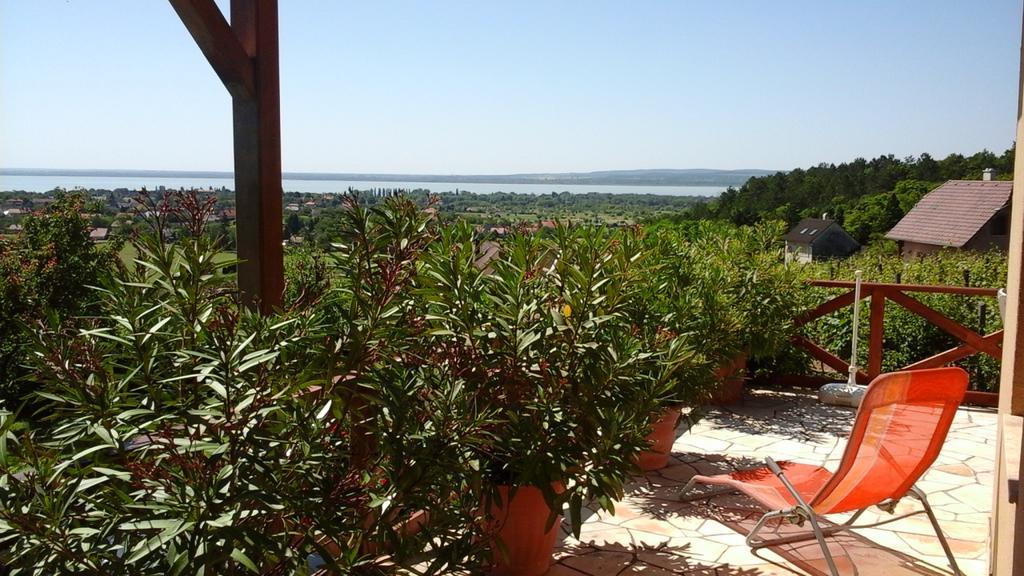 Kincses Vendeghaz Hotel Balatongyörök Zewnętrze zdjęcie