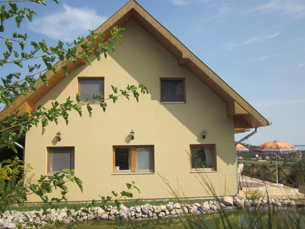 Kincses Vendeghaz Hotel Balatongyörök Zewnętrze zdjęcie