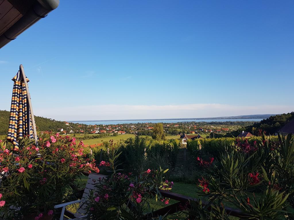 Kincses Vendeghaz Hotel Balatongyörök Zewnętrze zdjęcie